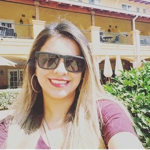 Meet your Posher, Esteissi